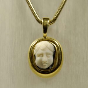 Roman Onyx Cameo in a Gold Pendant