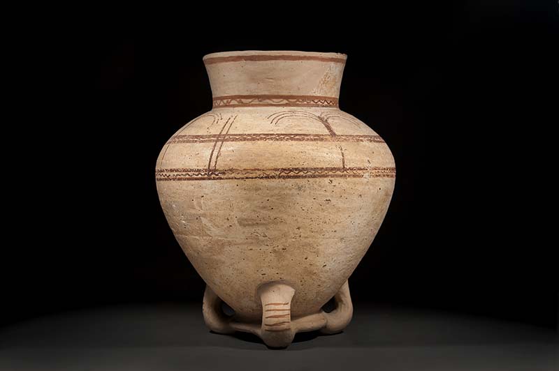 Large Canaanite Chocolate and White Ware