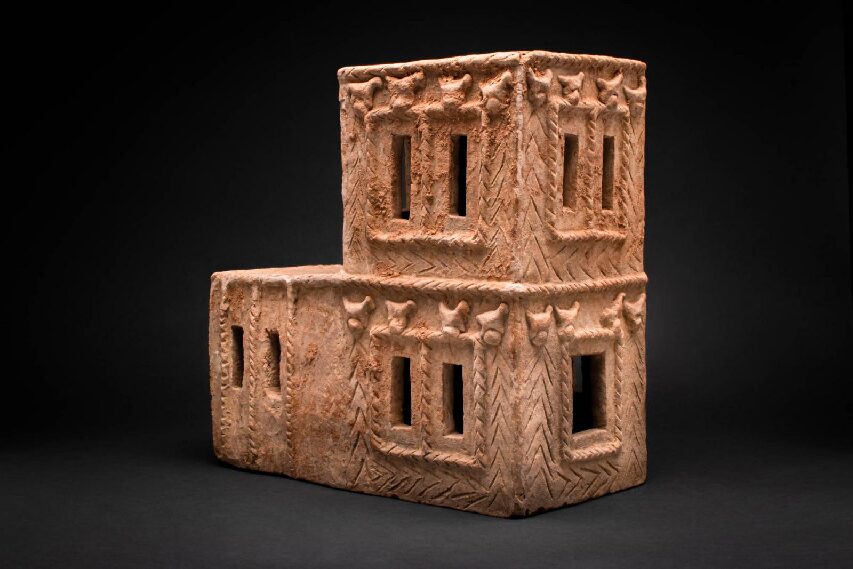 MONUMENTAL MESOPOTAMIAN ARCHITECTURAL TERRACOTTA MODEL - Image 6